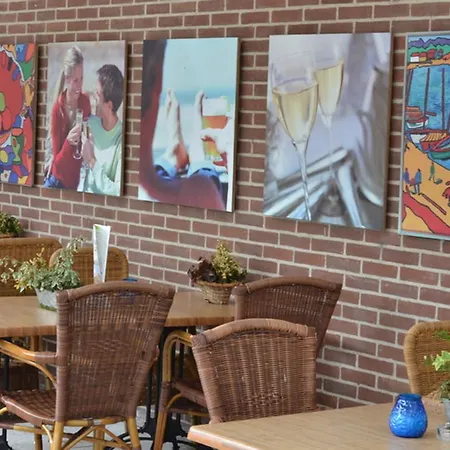 Fletcher Restaurant Marijke 4* Μπέργκεν