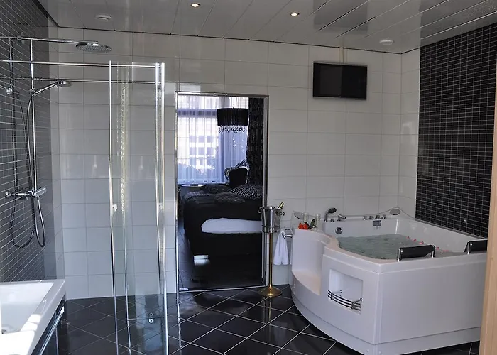 Fletcher Restaurant Marijke Отель Берген