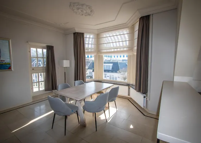 Fletcher Restaurant Marijke Отель Берген