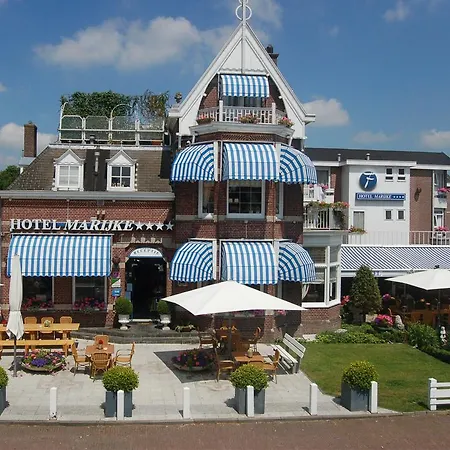 Fletcher Restaurant Marijke ホテル