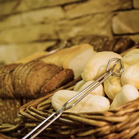 Fletcher Restaurant Marijke ホテル 4*